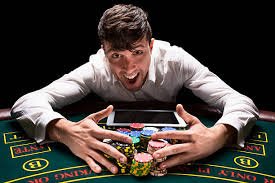 Filipino players enjoying online casino games on mobile devices